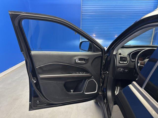 Photo of 2020 Diamond Black Jeep Compass