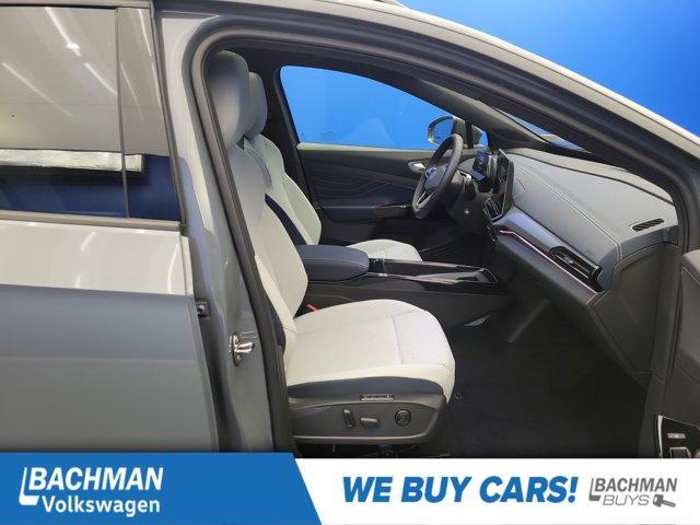 Photo of 2025 Pure Gray Volkswagen ID.4
