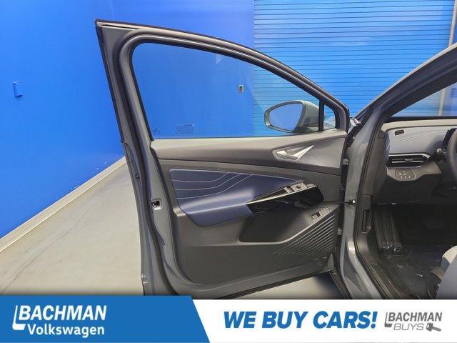 Photo of 2025 Pure Gray Volkswagen ID.4