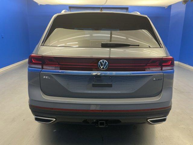 Photo of 2025 Pure Gray Volkswagen Atlas