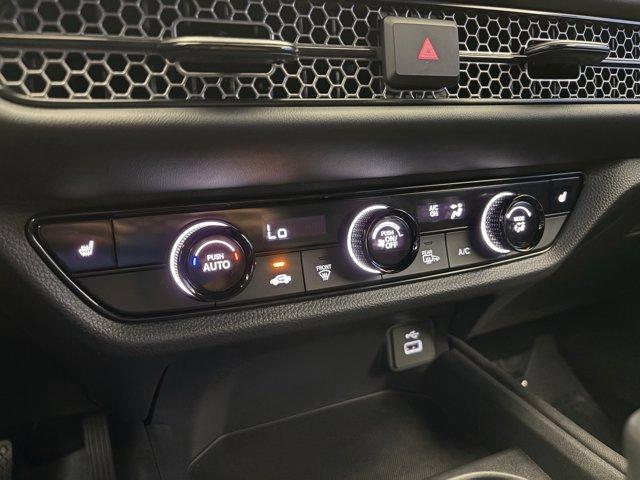 Photo of 2025 Milano Red Honda HR-V