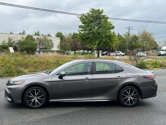 Photo of 2021 Predawn Gray Mica Toyota Camry
