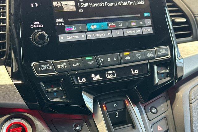 Photo of 2023 White Honda Odyssey