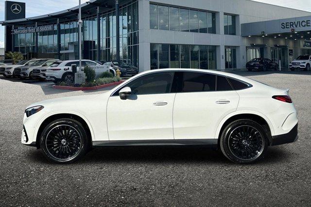 Photo of 2026 Polar White Mercedes-Benz GLC 300