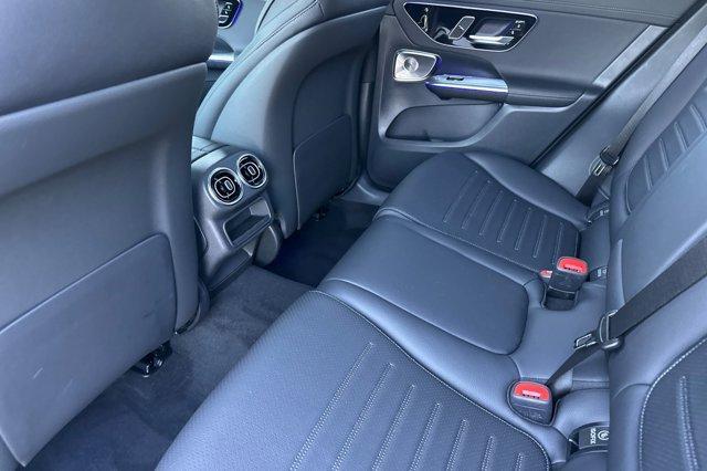 Photo of 2026 Polar White Mercedes-Benz GLC 300