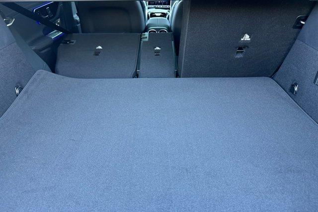 Photo of 2026 Polar White Mercedes-Benz GLC 300