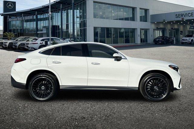 Photo of 2026 Polar White Mercedes-Benz GLC 300
