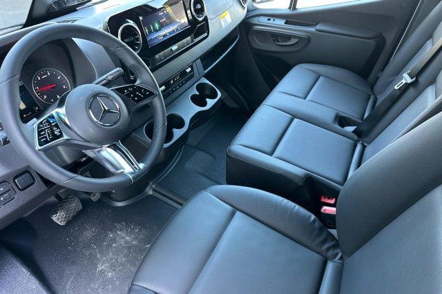 Photo of 2025 Arctic White Mercedes-Benz Sprinter 2500