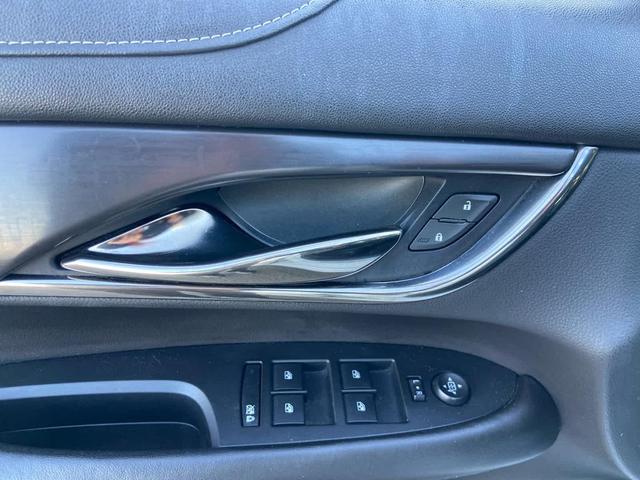 Photo of 2018 Crystal White Tricoat Cadillac ATS