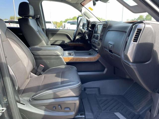 Photo of 2019 Graphite Metallic Chevrolet Silverado 2500