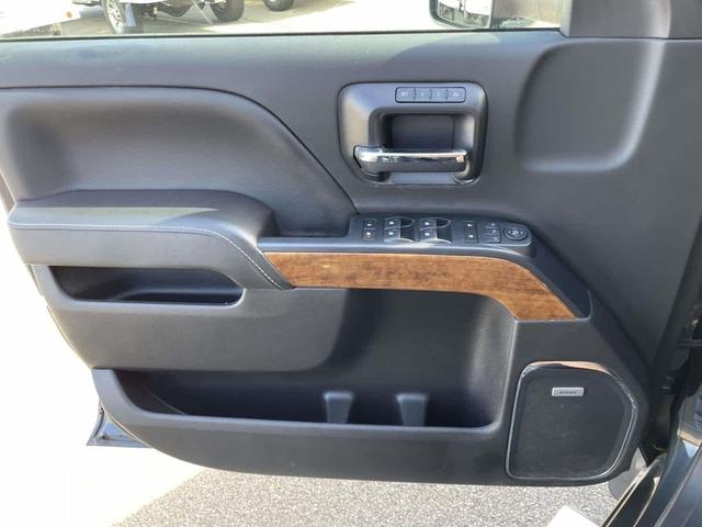 Photo of 2019 Graphite Metallic Chevrolet Silverado 2500
