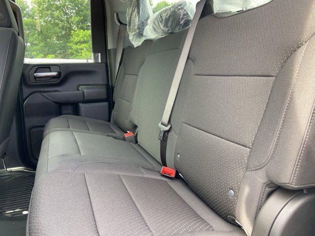 Photo of 2025 Summit White Chevrolet Silverado 3500