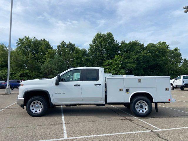 Photo of 2025 Summit White Chevrolet Silverado 3500