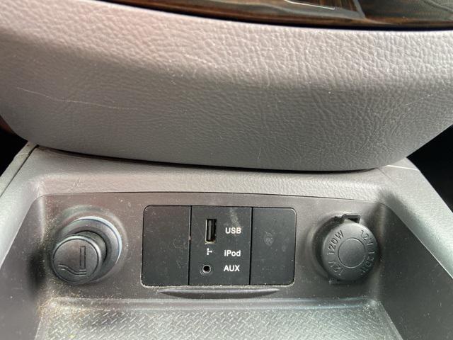 Photo of 2011 Moonstone Silver Hyundai SANTA FE