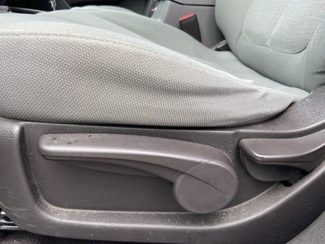 Photo of 2011 Moonstone Silver Hyundai SANTA FE