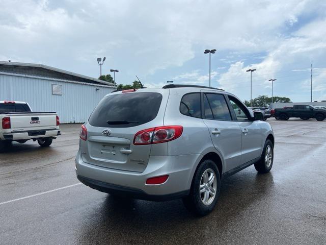 Photo of 2011 Moonstone Silver Hyundai SANTA FE