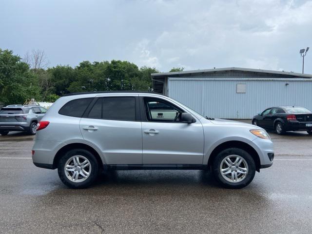 Photo of 2011 Moonstone Silver Hyundai SANTA FE