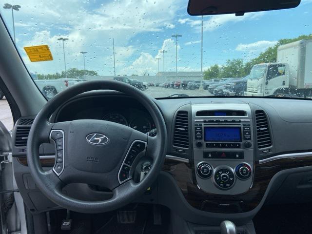 Photo of 2011 Moonstone Silver Hyundai SANTA FE