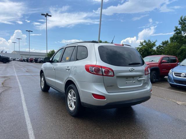 Photo of 2011 Moonstone Silver Hyundai SANTA FE
