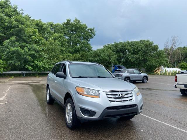 Photo of 2011 Moonstone Silver Hyundai SANTA FE