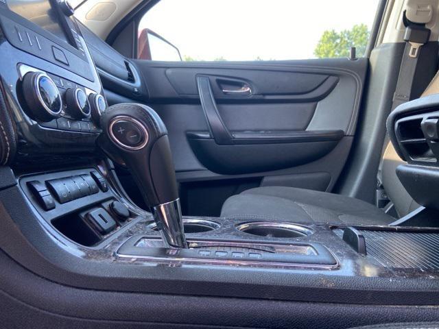 Photo of 2017 Siren Red Tintcoat Chevrolet Traverse