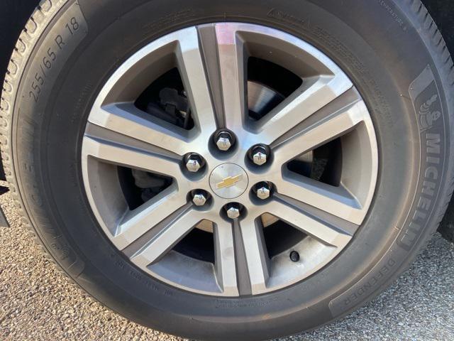 Photo of 2017 Siren Red Tintcoat Chevrolet Traverse