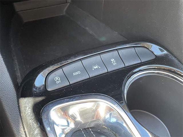 Photo of 2023 Summit White Buick Encore GX