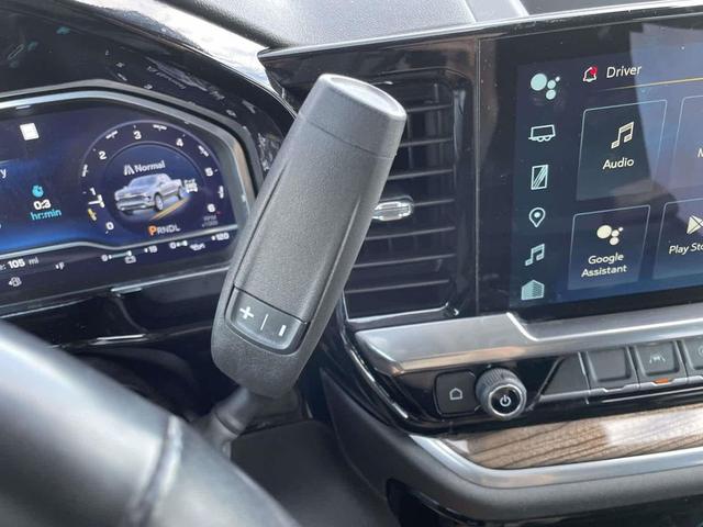 Photo of 2022 Summit White Chevrolet Silverado 1500