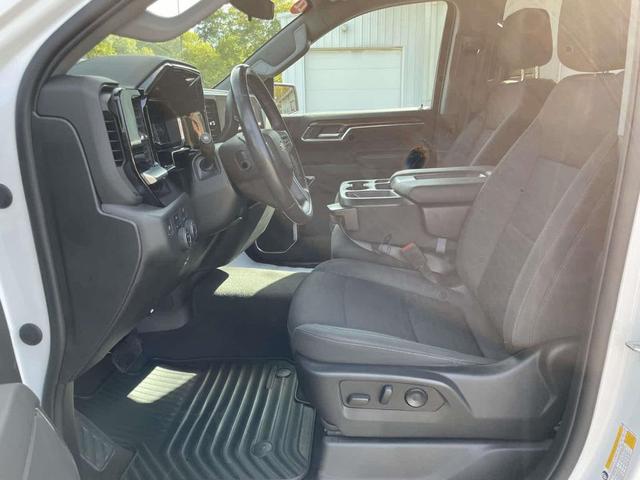 Photo of 2022 Summit White Chevrolet Silverado 1500