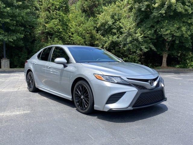 Photo of 2018 Celestial Silver Metallic Toyota Camry