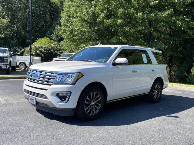 Photo of 2019 White Platinum Metallic Tri-Coat Ford Expedition