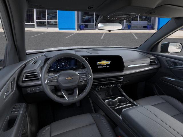 Photo of 2026 Summit White Chevrolet Traverse