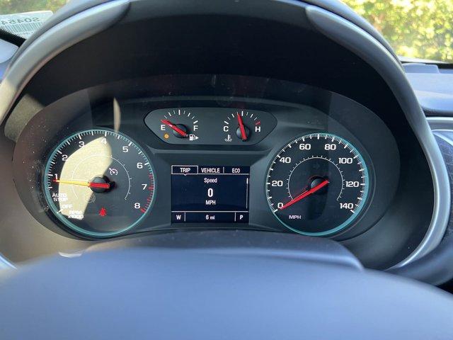 Photo of 2025 Summit White Chevrolet Malibu