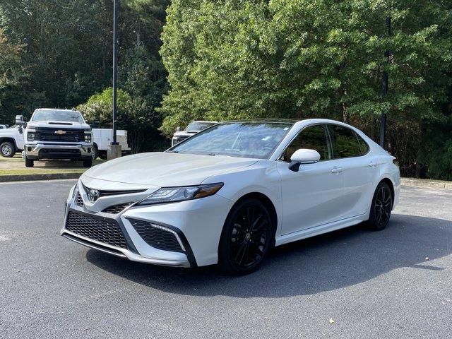 Photo of 2022 Wind Chill Pearl Toyota Camry