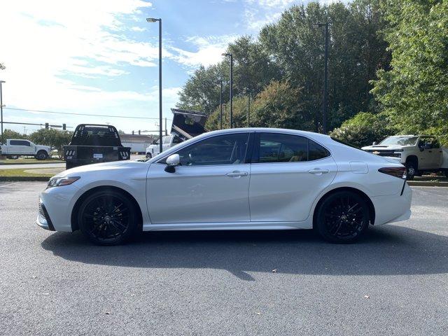 Photo of 2022 Wind Chill Pearl Toyota Camry