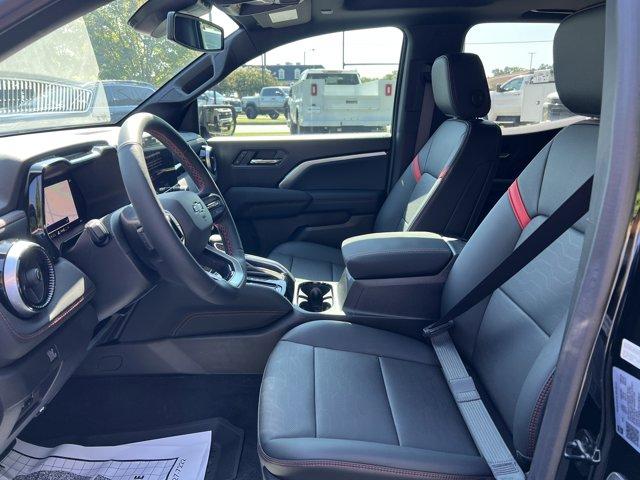 Photo of 2025 Black Chevrolet Colorado