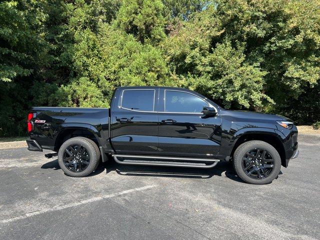 Photo of 2025 Black Chevrolet Colorado