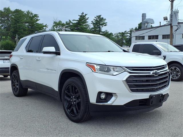Photo of 2019 Summit White Chevrolet Traverse