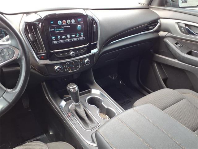 Photo of 2019 Summit White Chevrolet Traverse