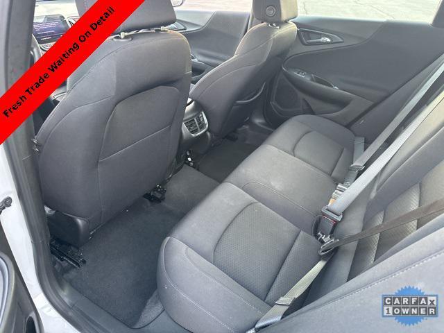 Photo of 2024 Summit White Chevrolet Malibu