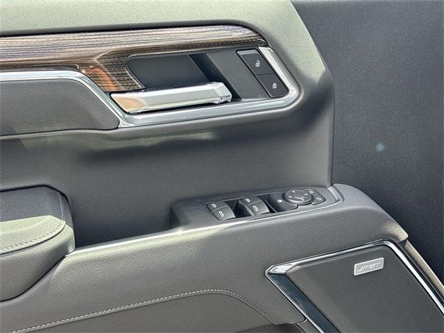 Photo of 2025 Summit White Chevrolet Silverado 1500