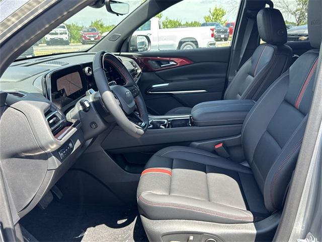 Photo of 2025 Sterling Gray Metallic Chevrolet Traverse