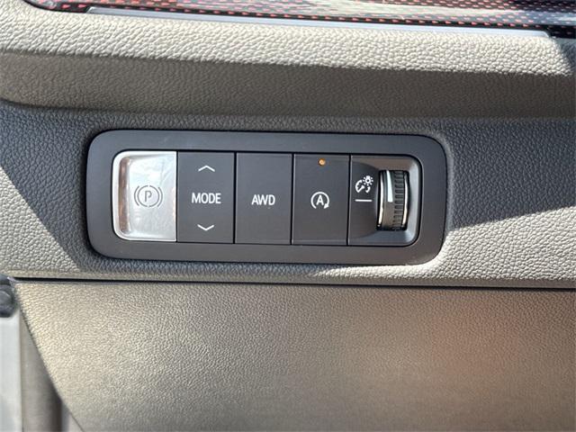 Photo of 2025 Sterling Gray Metallic Chevrolet Traverse