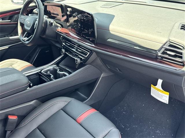 Photo of 2025 Sterling Gray Metallic Chevrolet Traverse