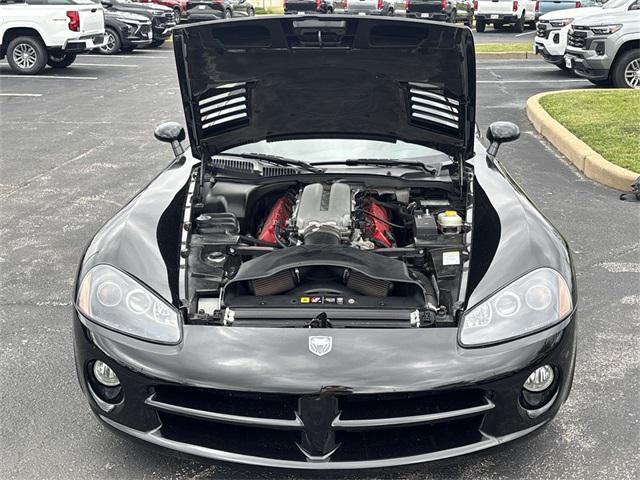 Photo of 2005 Viper Black Clearcoat/Black Soft Top Dodge Viper