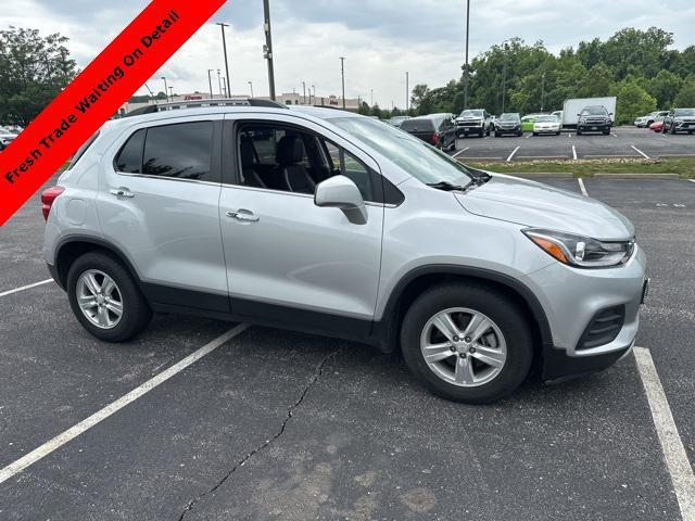 Photo of 2020 Silver Ice Metallic Chevrolet Trax