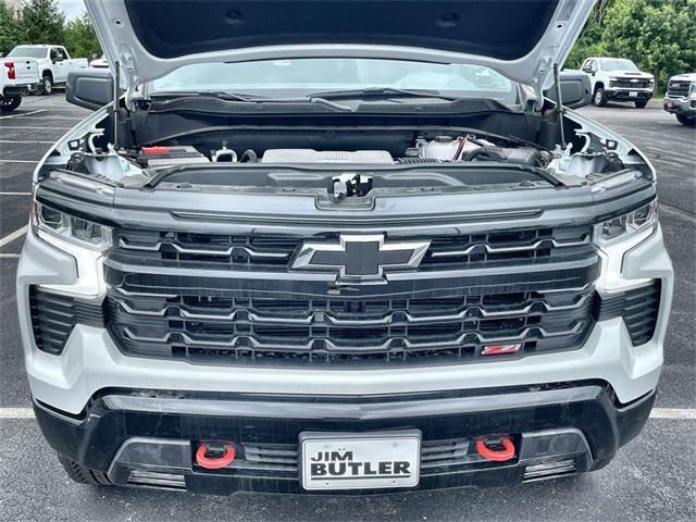 Photo of 2025 Summit White Chevrolet Silverado 1500