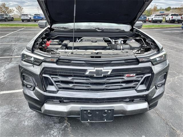 Photo of 2025 Black Chevrolet Colorado