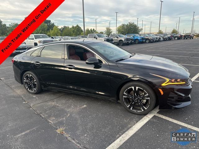 Photo of 2022 Ebony Black Kia K5