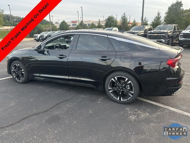 Photo of 2022 Ebony Black Kia K5